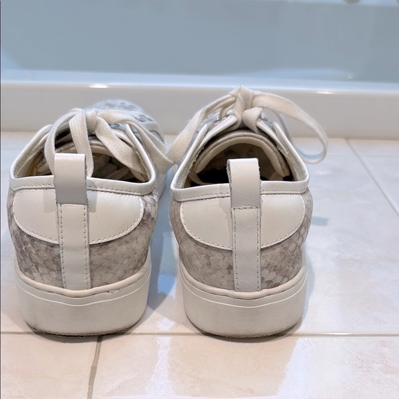 Ann Taylor Textile Snakeskin Pattern Women's Sneakers in size 8 - Picture 3 of 7